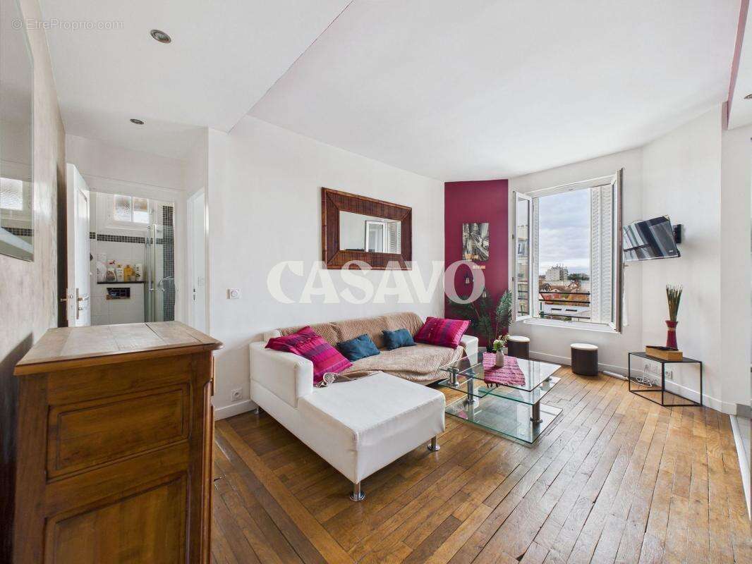 Appartement à LES PAVILLONS-SOUS-BOIS