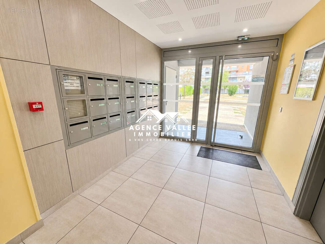 Appartement 39 m² à Lieusaint  - photo 3