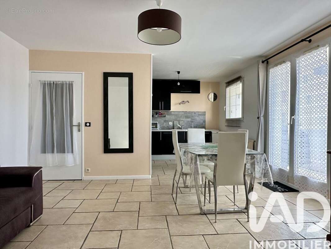 Photo 2 - Appartement à CERGY