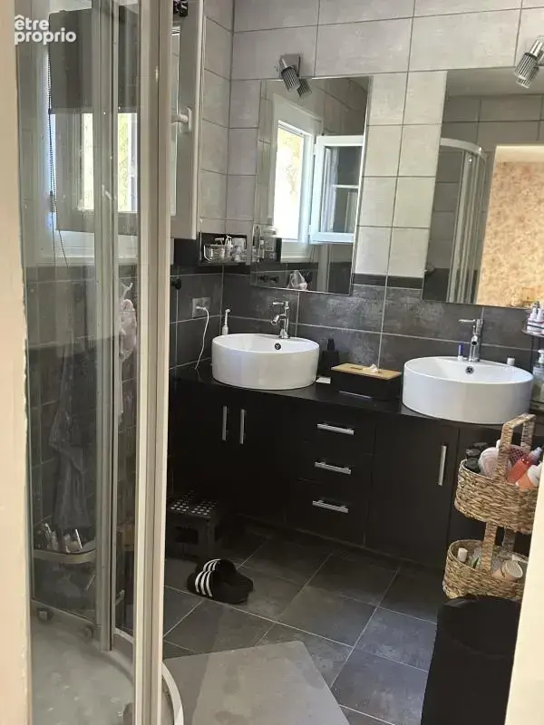 Maison 9 pièces 210 m² à vendre à Mornas (84550) - photo 9
