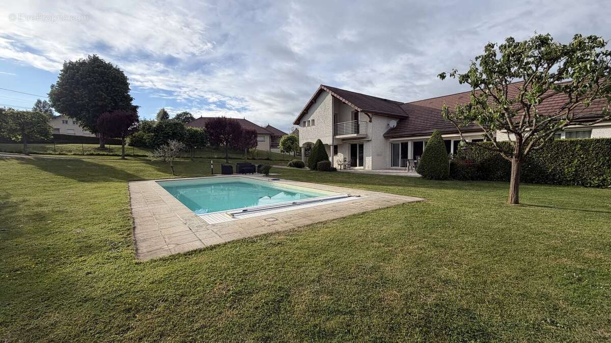 A 15 mn de besançon - villa de standing de 270 m² avec piscine - photo 1