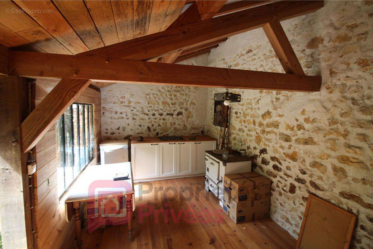 Maison Sens Beaujeu 6 pièce(s) 155 m2 - photo 2