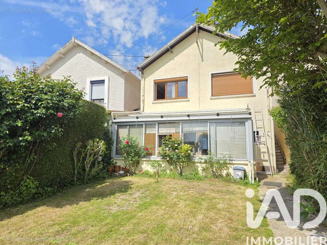 Photo 4 - Maison à JUZIERS