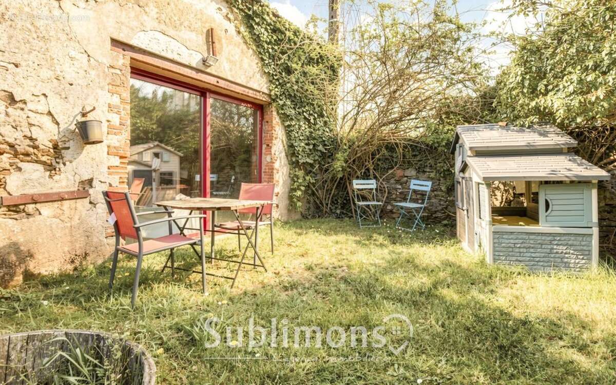 Maison à LE LANDREAU