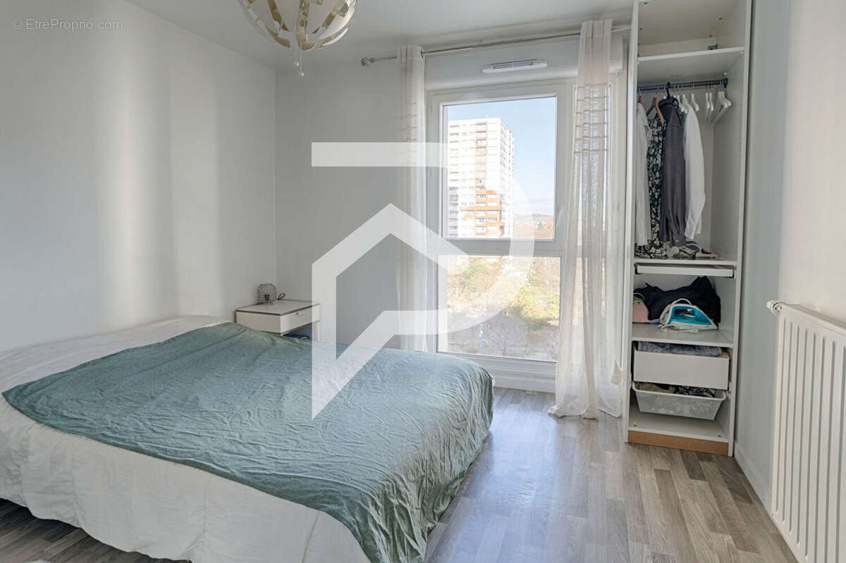 Appartement Colombes 4 pièce(s) 83.71 m2 - photo 7