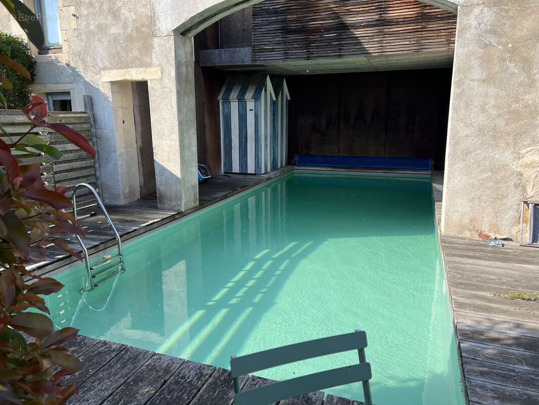 Maison à VARENNES-VAUZELLES