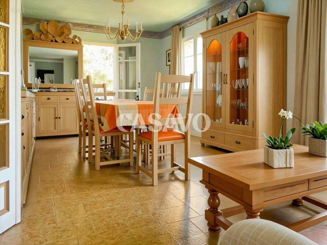 Vente Maison 6 pièces de 170m² - 06600 Antibes - photo 2