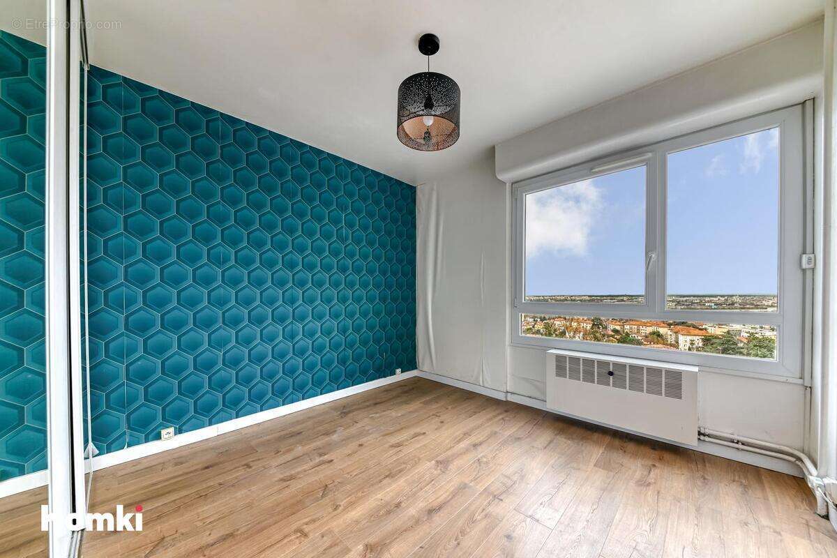 Appartement à OULLINS