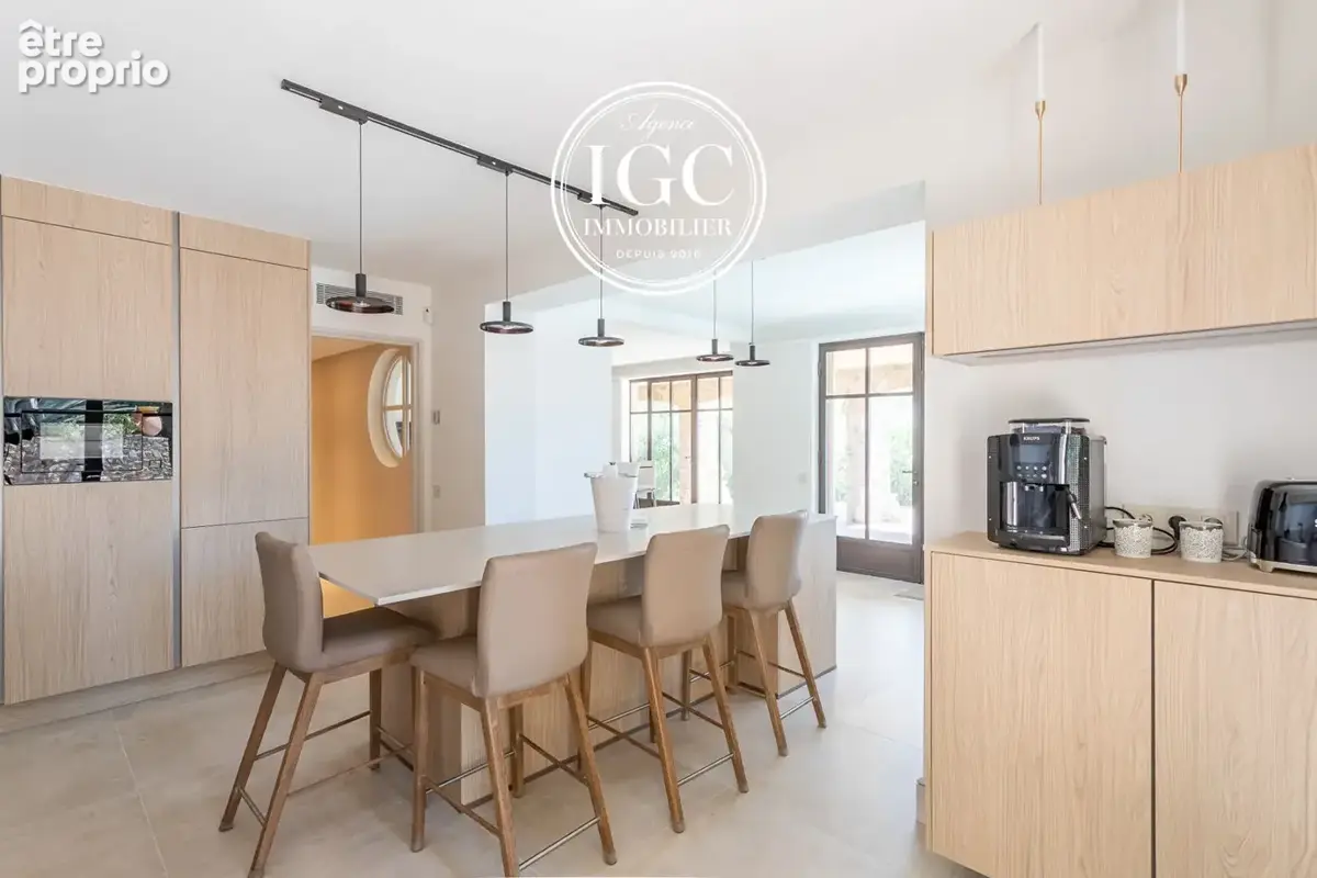 Villa de 200 m2 avec vue mer à Bormes-les-Mimosas - photo 13