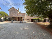 Maison à AZAY-LE-BRULE