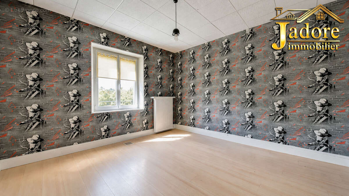 Maison 118 m² à Anould  - photo 15