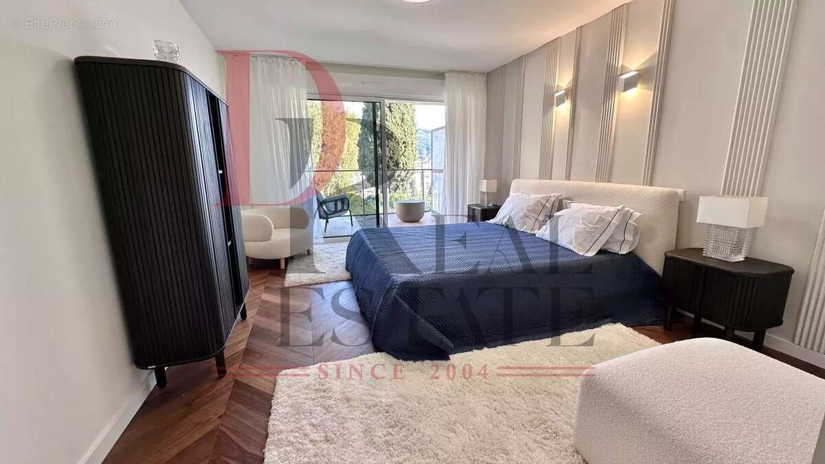 Appartement à ROQUEBRUNE-CAP-MARTIN