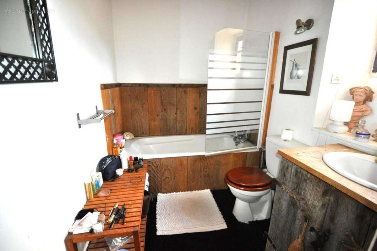 Maison à SAINT-SERNIN-SUR-RANCE