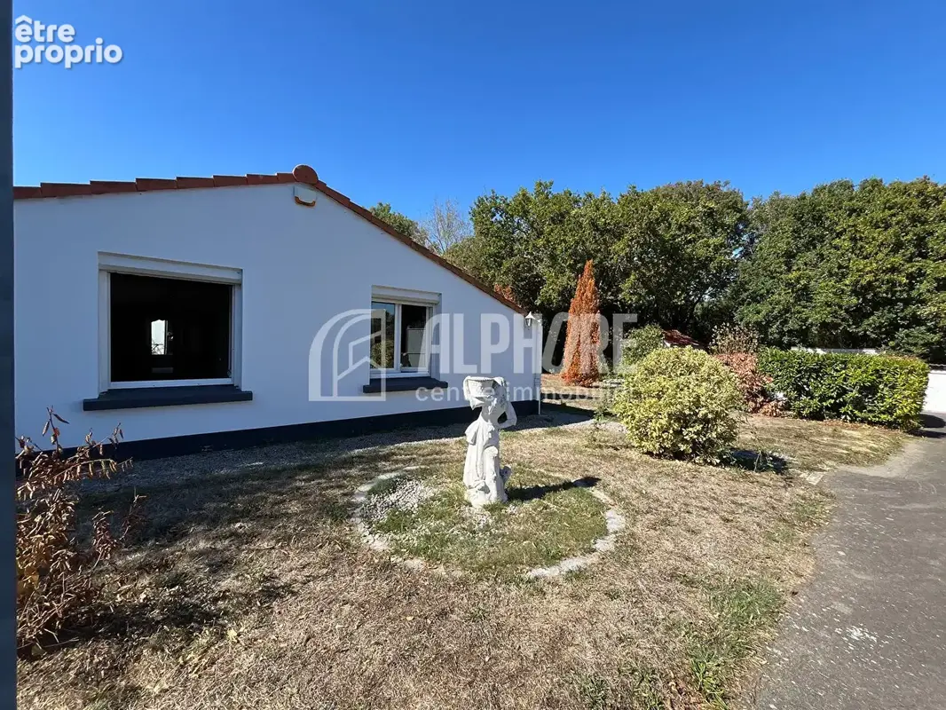 Au calme en campagne maison 5 pièces à vendre à Rouans - Grand terrain de 2999 m² - photo 10
