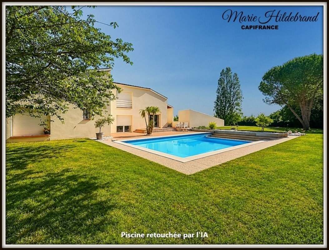 Maison d'architecte de caractère – 285 m² habitables – Vue dominante – Piscine – Grand garage - photo 29