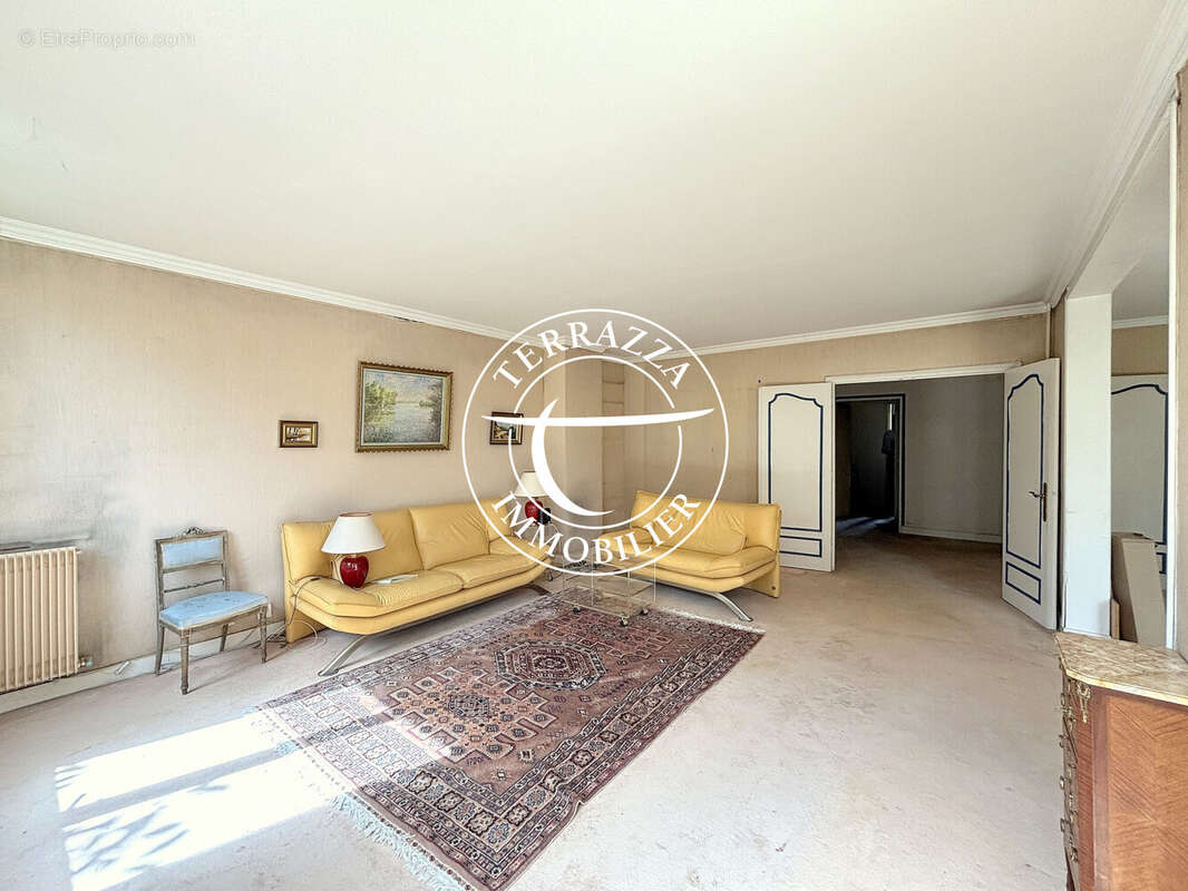 Appartement à LOUVECIENNES