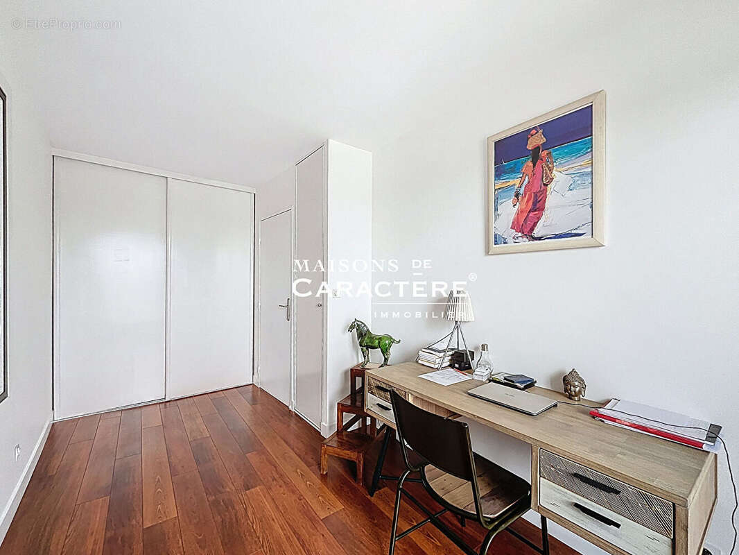 Appartement à VERNEUIL-SUR-SEINE