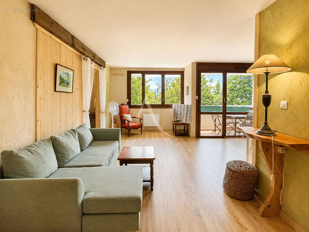 Appartement 3 pièces 72 m² · à Saint-Julien-en-Genevois · 72 m² · 328 000 €