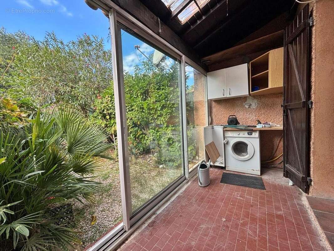 Photo 2 - Maison à SAINT-CYR-SUR-MER