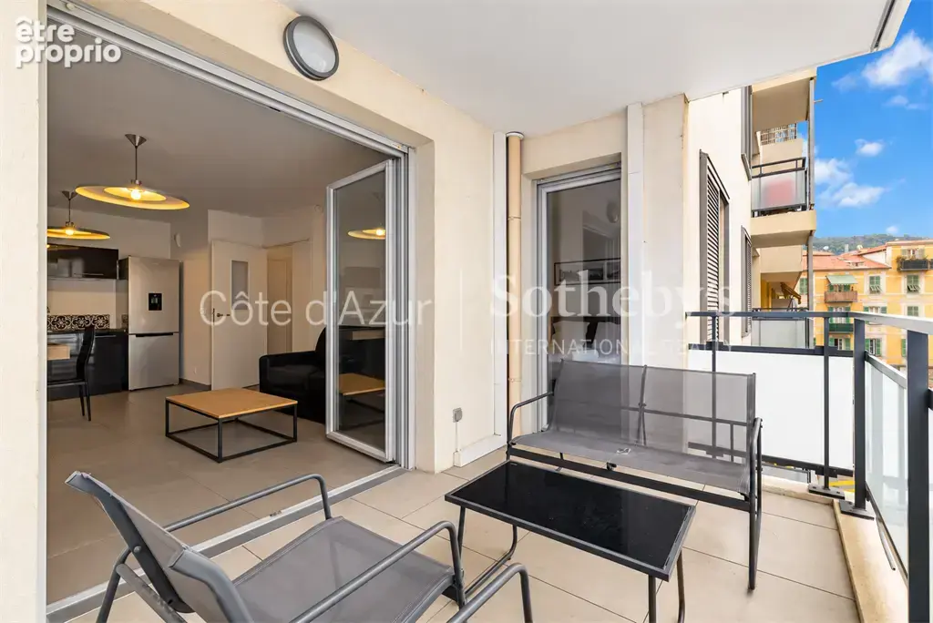 Nice quartier du Port, appartement avec grande terrasse rue Papon - photo 2