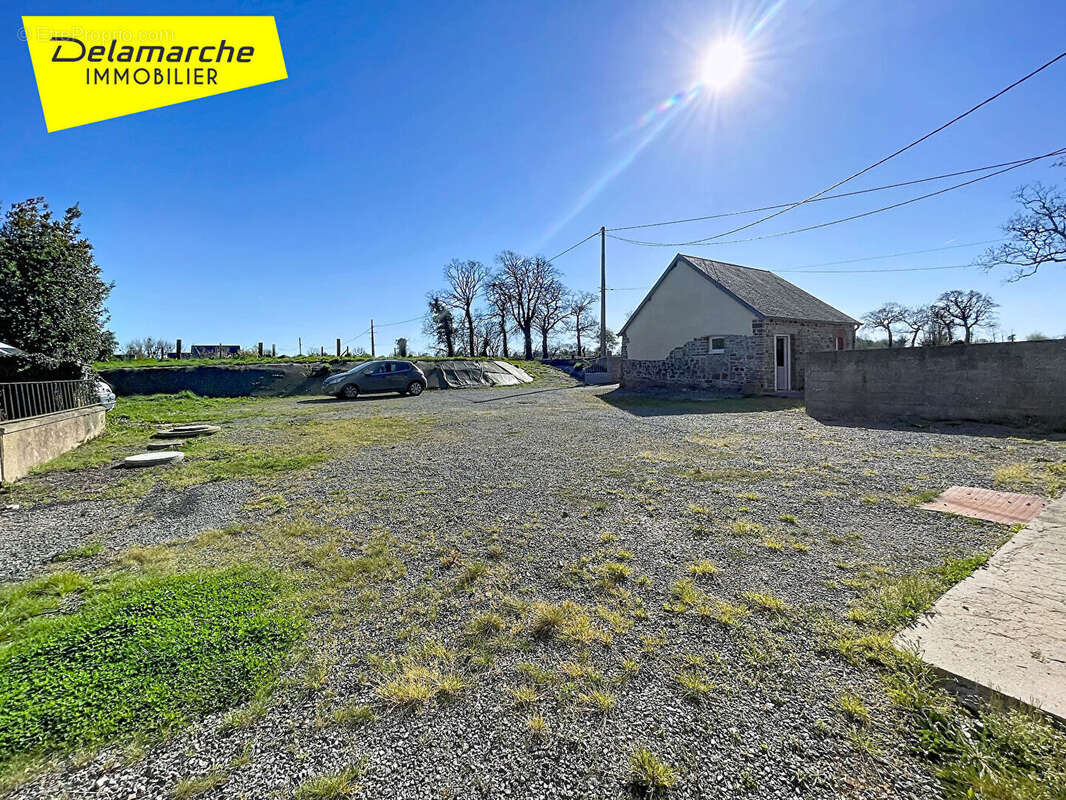 Maison à LA MEURDRAQUIERE