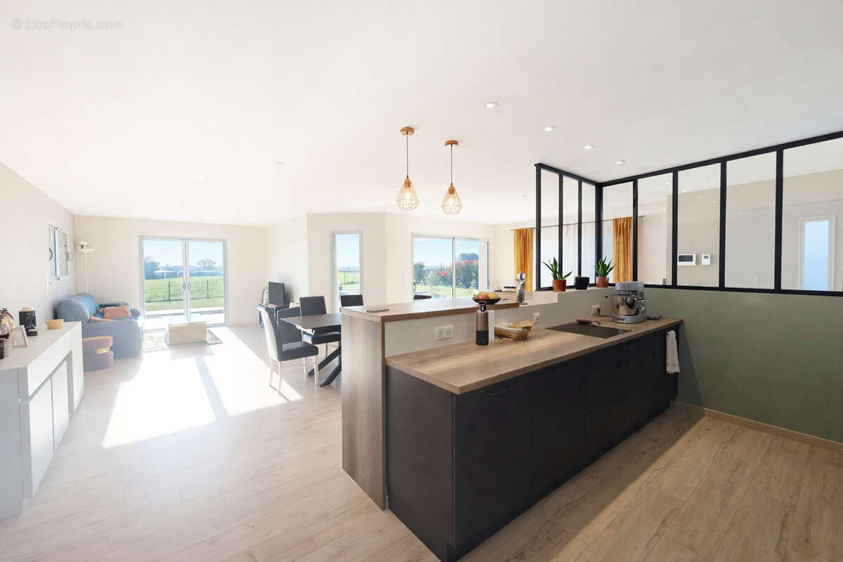 Appartement à SAINT-SATURNIN