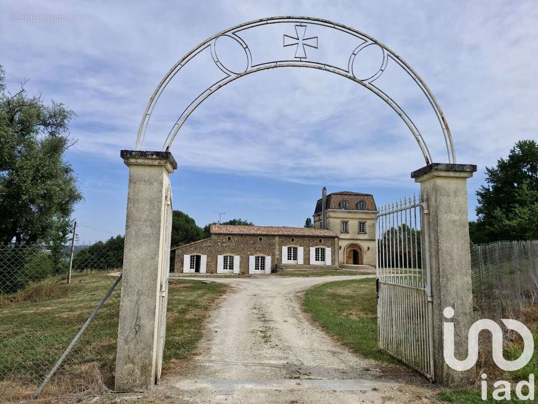 Photo 2 - Maison à SAINT-MICHEL-DE-MONTAIGNE