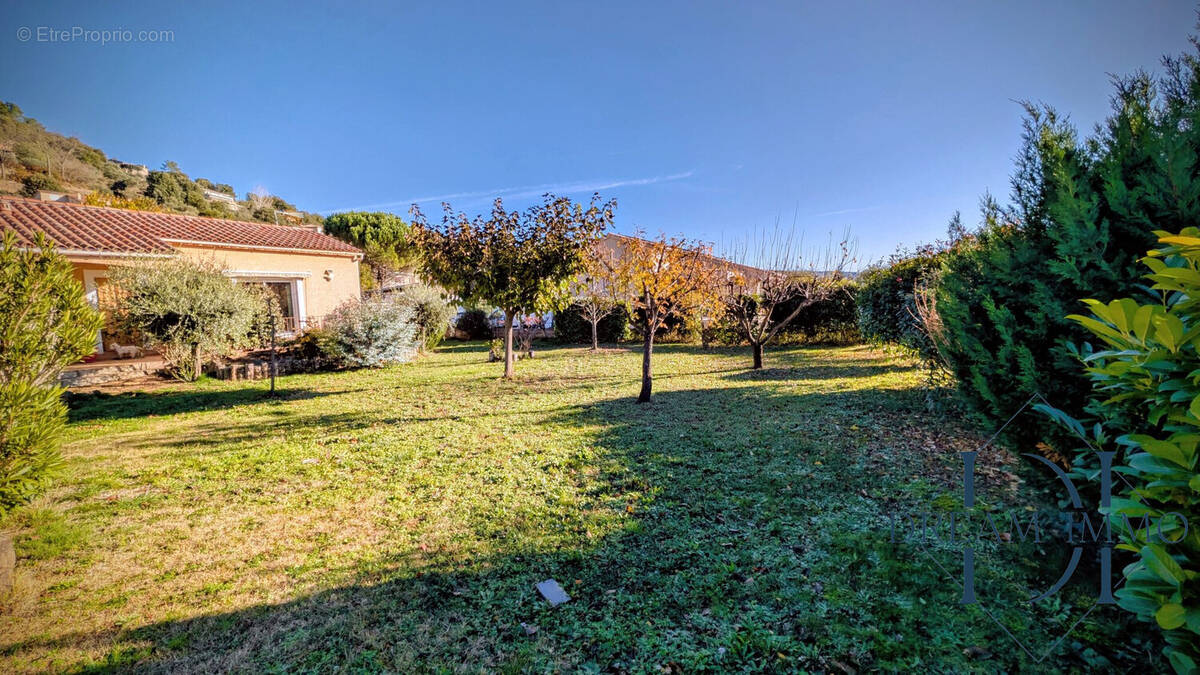 Maison à BRANOUX-LES-TAILLADES