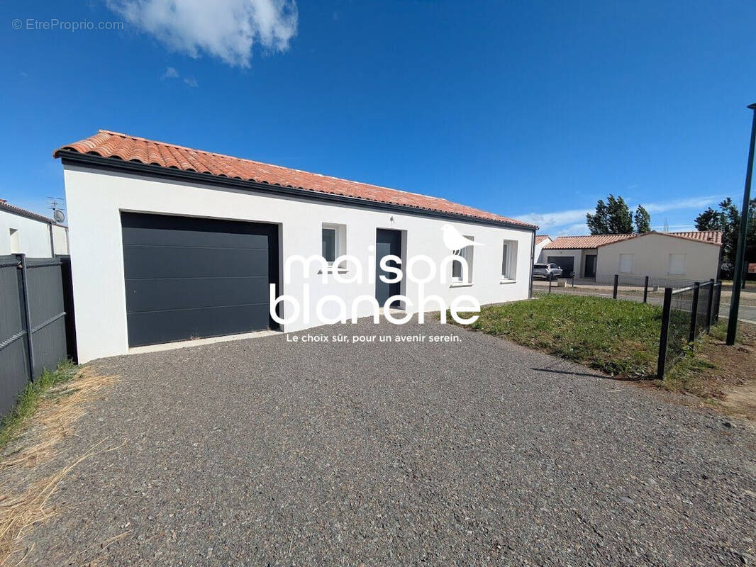 Maison à ANGLES