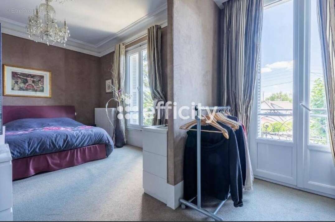 Maison 176 m² à Gagny  - photo 10