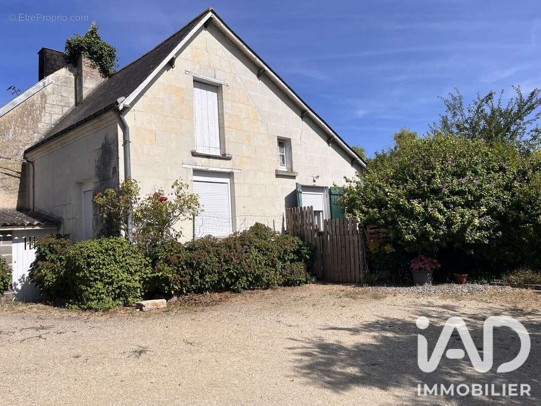 Maison 247 m² à Jarze  - photo 3