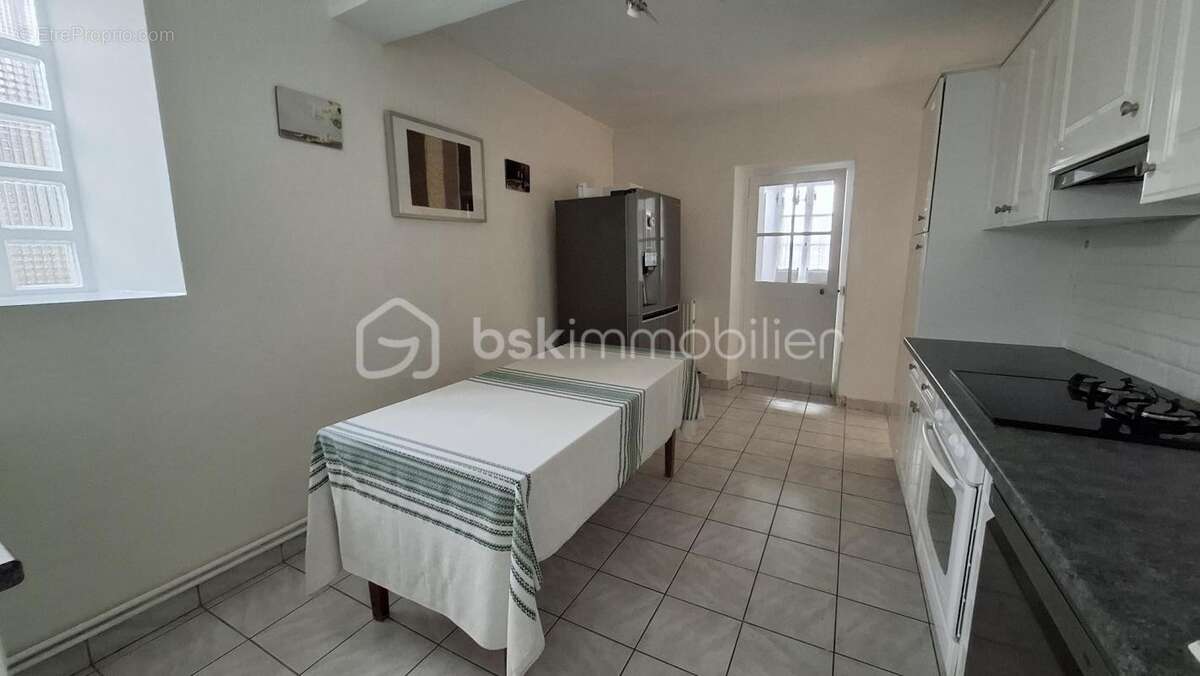 Maison à MEREVILLE