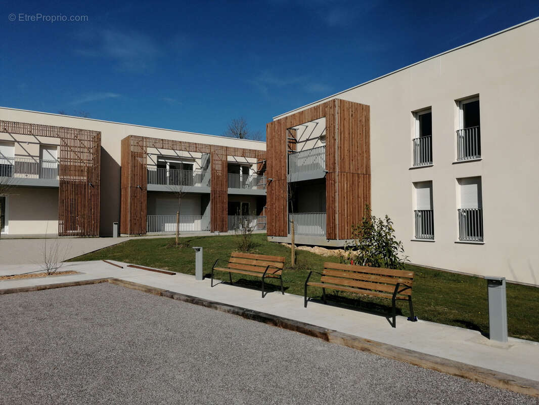 Appartement à CAMBLANES-ET-MEYNAC