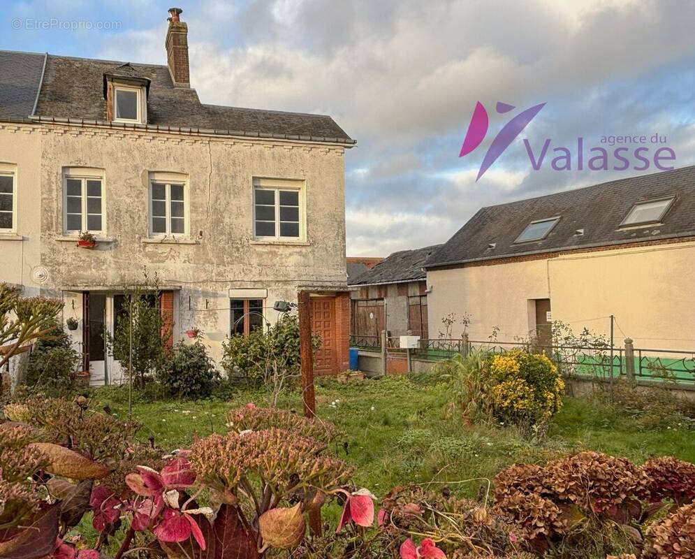 Maison à LA FRENAYE