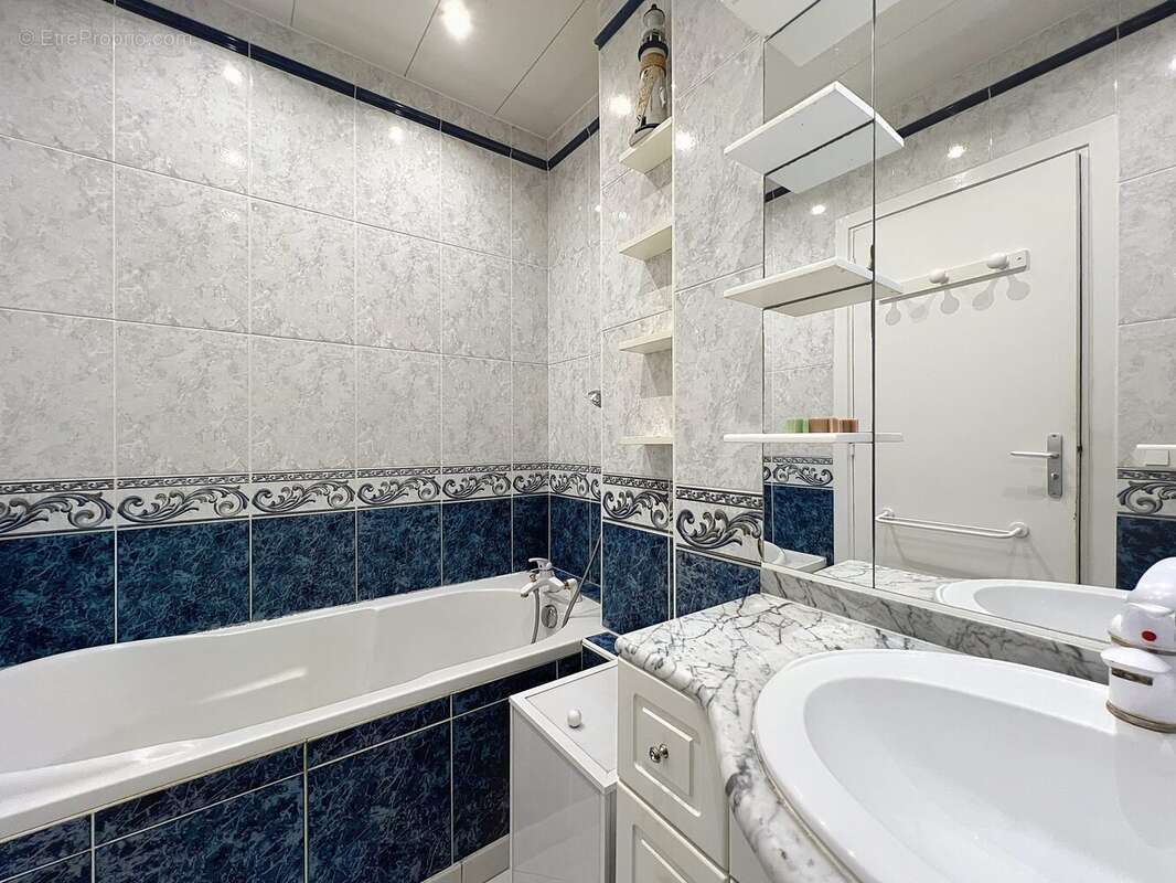 Appartement à GARCHES