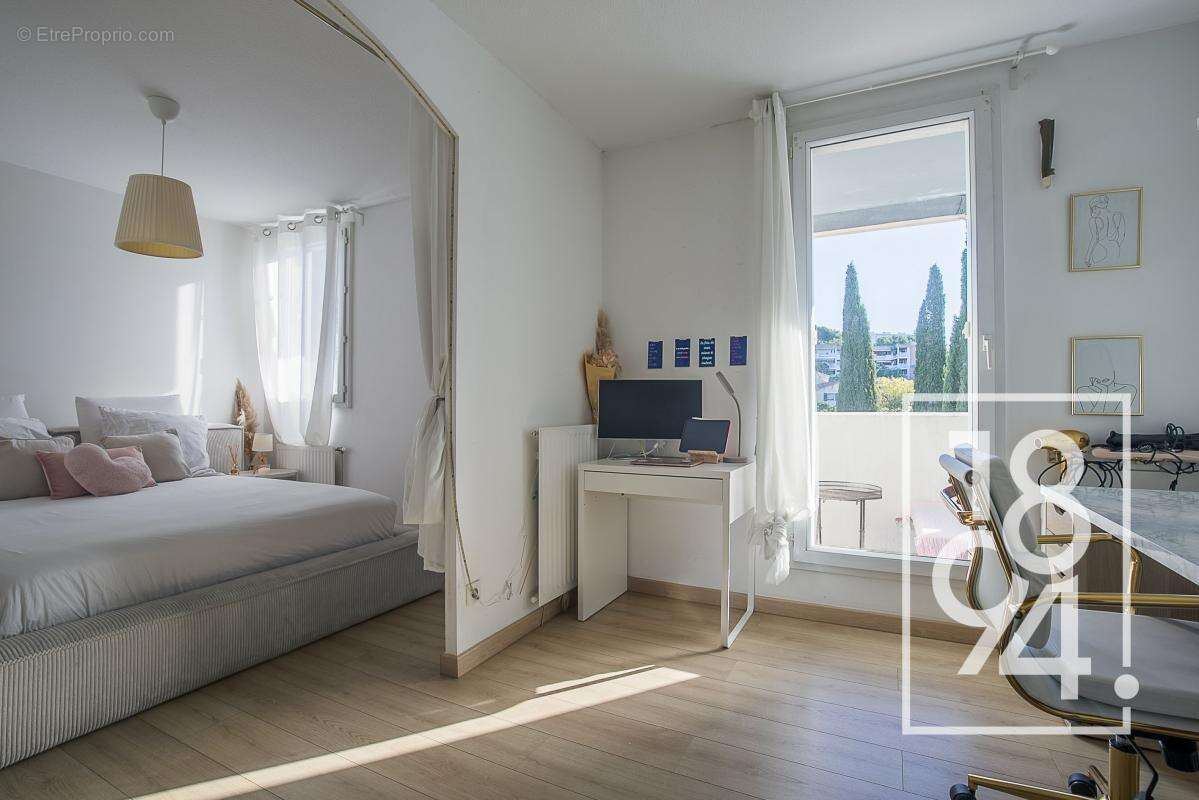 Appartement à MARSEILLE-9E