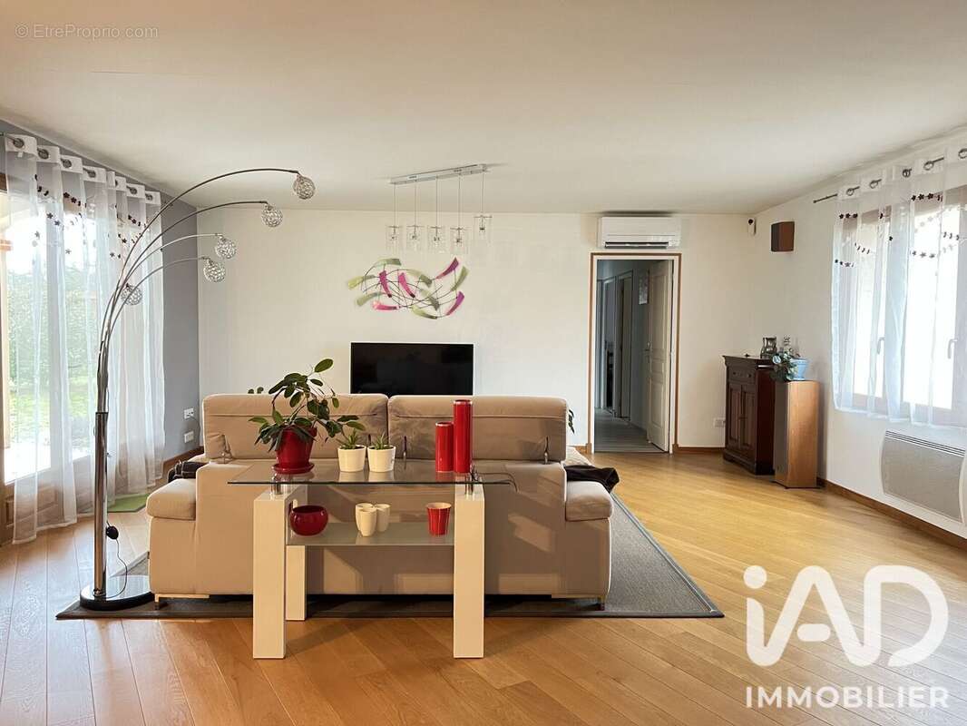 Maison 280 m² à Gramat  - photo 5
