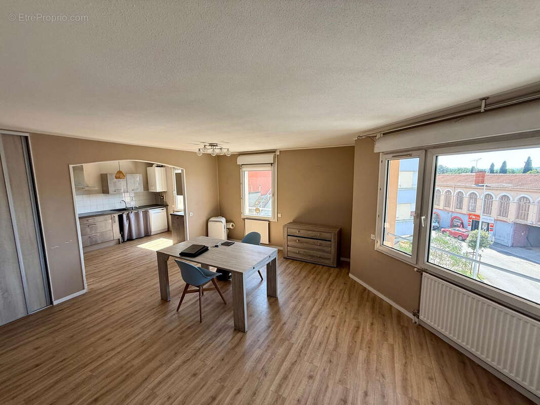 Appartement T3 PMR d’exception en plein cœur de Roanne   Confort, accessibilité et garage - photo 2