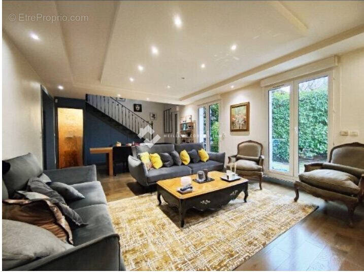 Appartement à LE RAINCY
