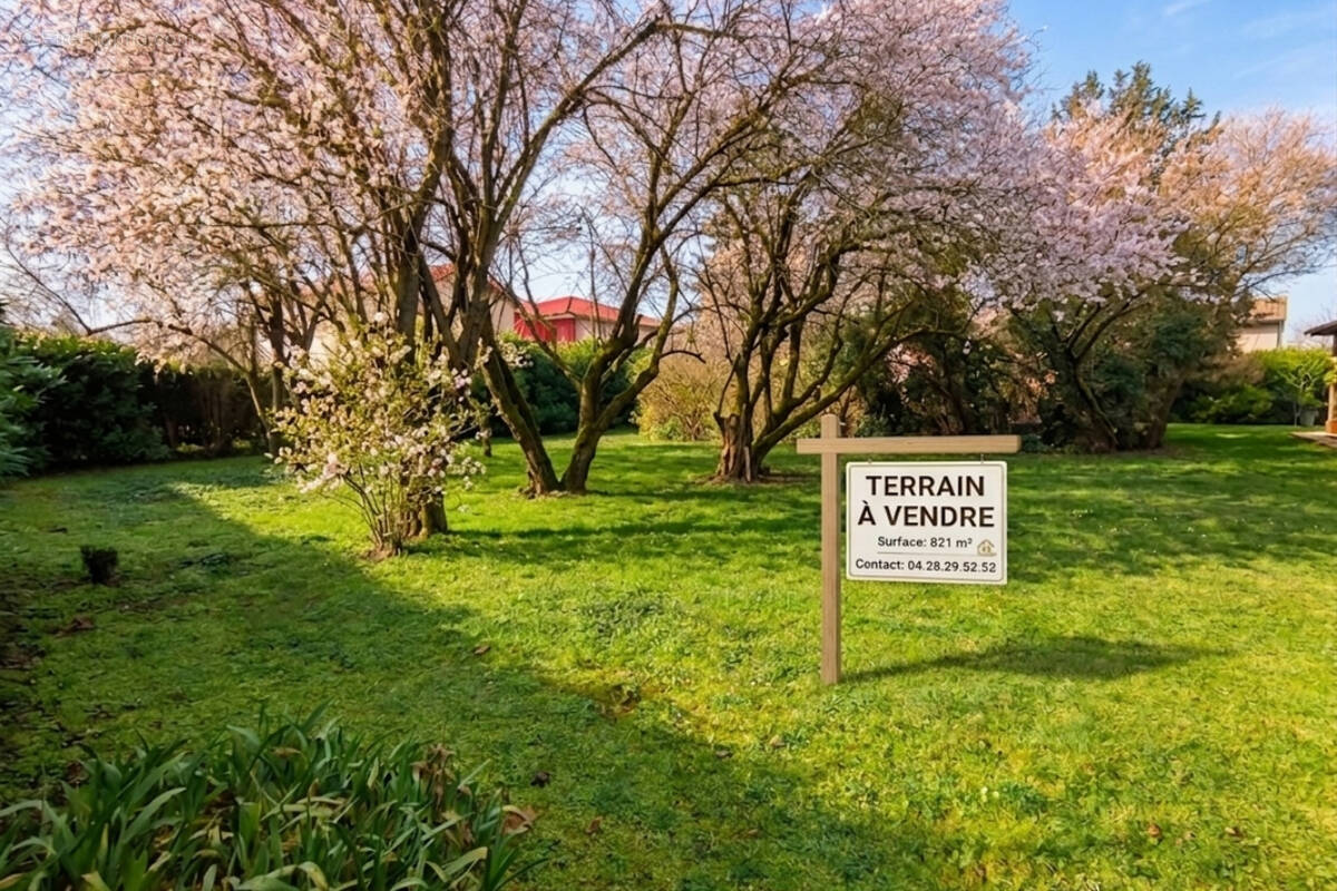 Terrain à MIONS