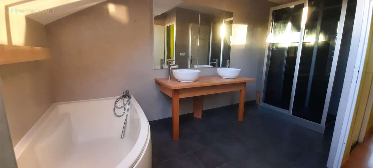 Maison à BOURNONCLE-SAINT-PIERRE