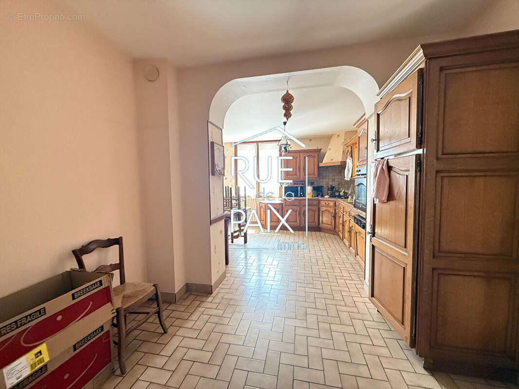 Maison Loudun 6 pièce(s) 133 m2 - photo 6