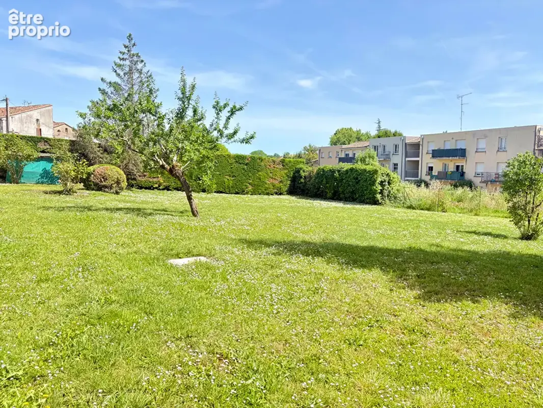 Terrain constructible au coeur de Castillon - photo 2