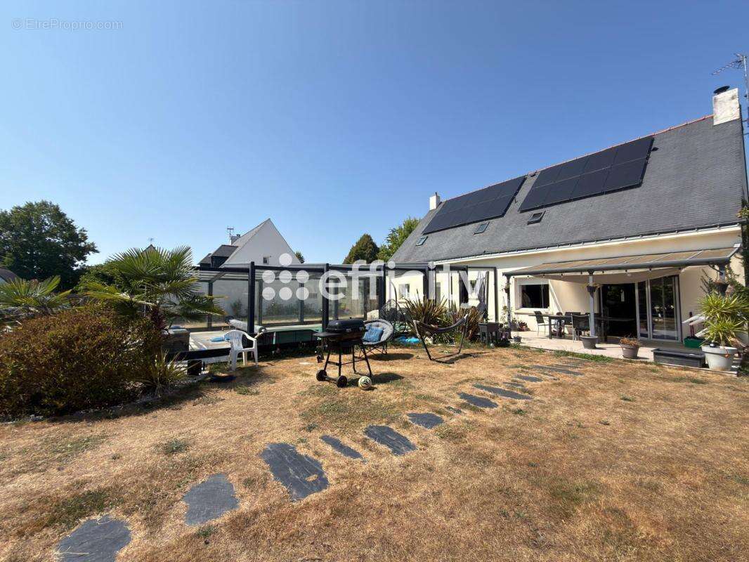 Maison 208 m² à Saint-Molf  - photo 6