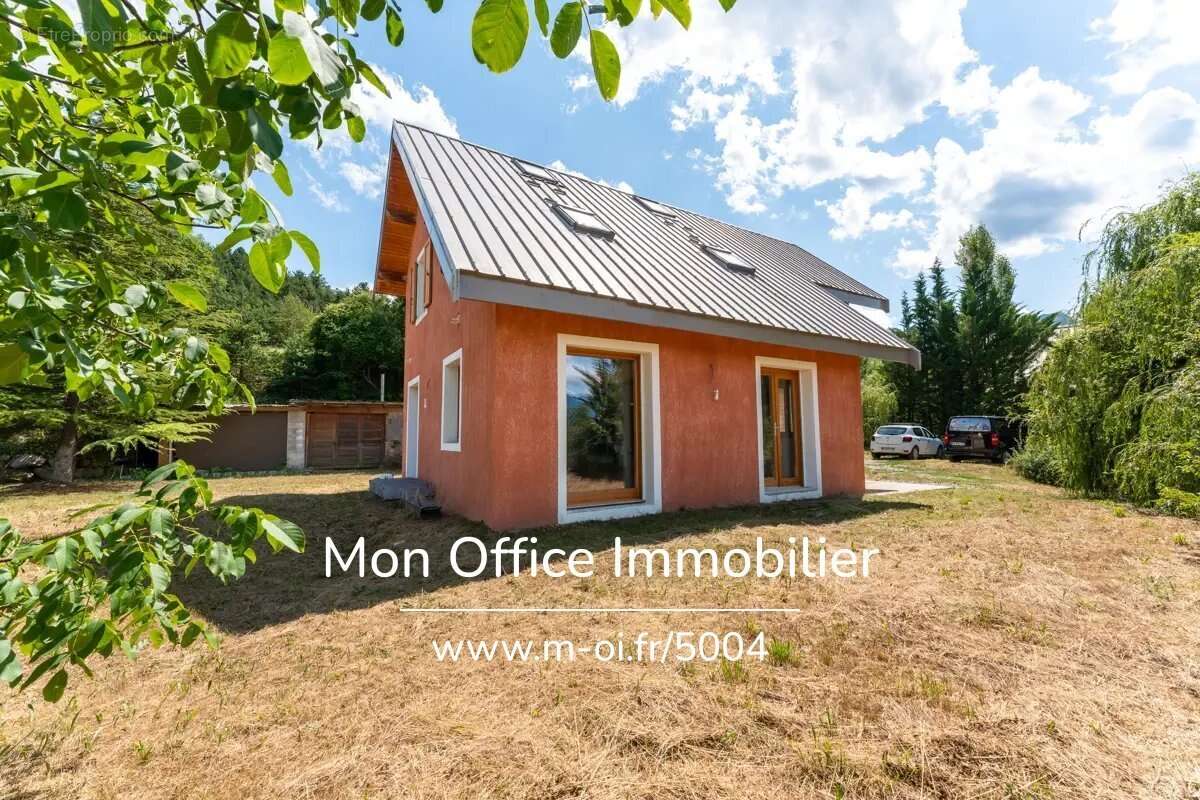 Maison à CROTS