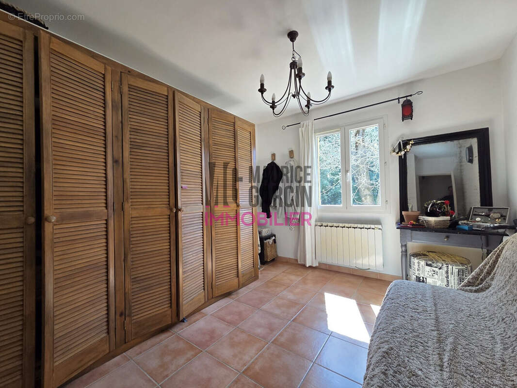 Maison à SAUMANE-DE-VAUCLUSE