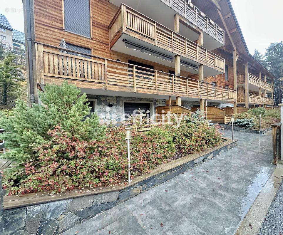 Appartement à SAINT-ETIENNE-DE-TINEE