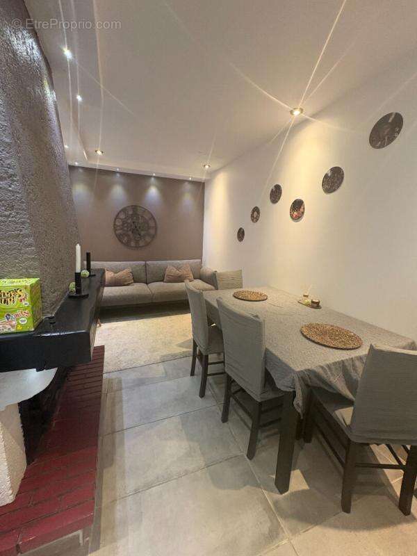 Appartement à MONTREVAULT