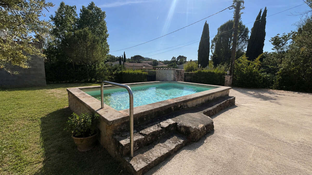 Maison à NANS-LES-PINS