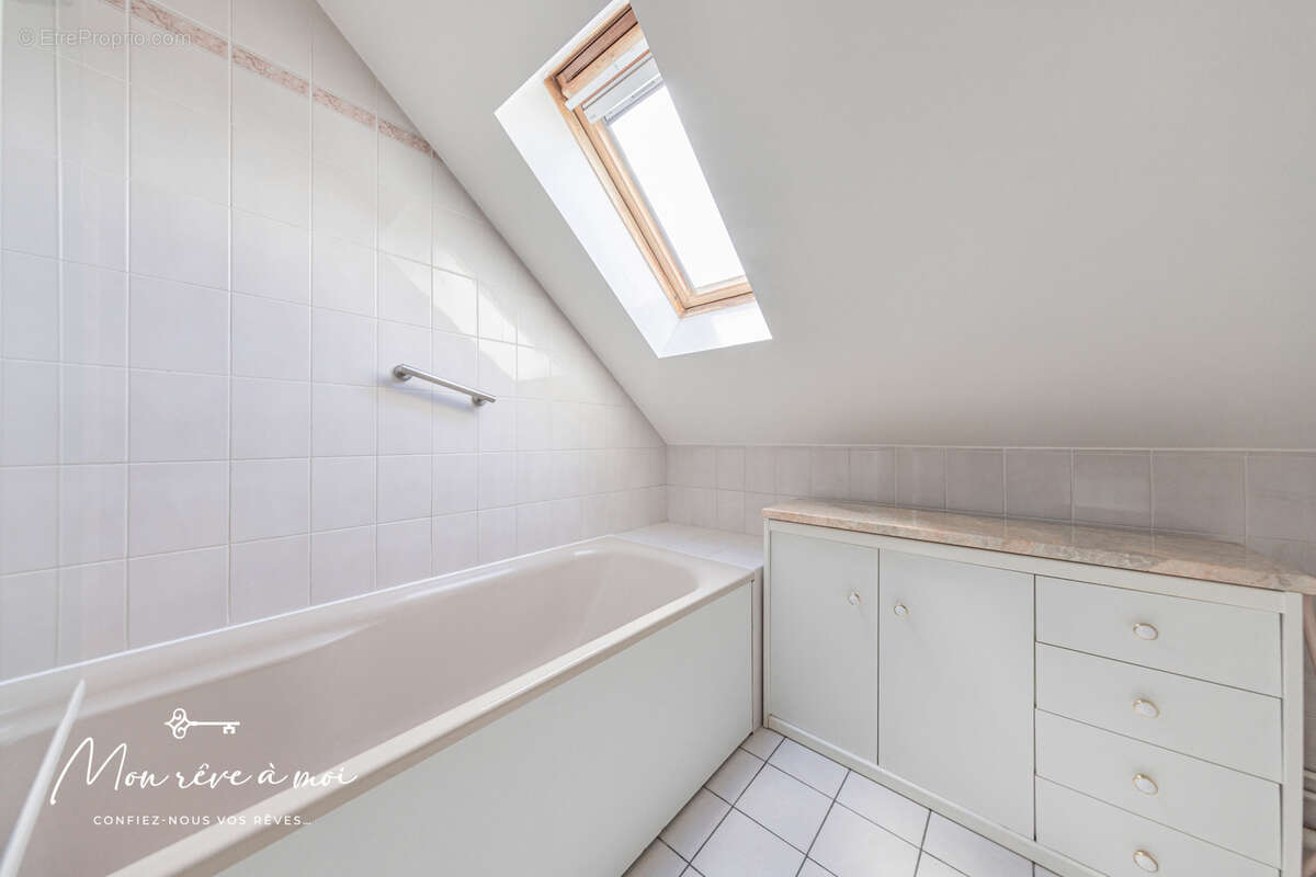 Appartement à NANTERRE